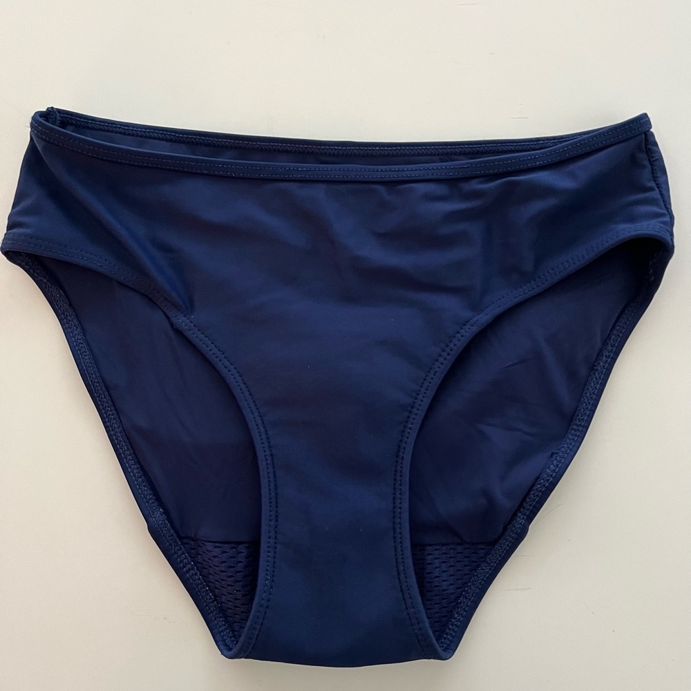 Modi Bodi Youth Swim Bikini Bottom Size 10-12 NWOT washed on delicate line dried